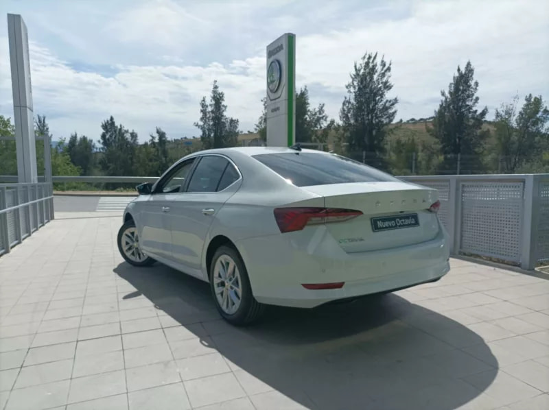 SKODA OCTAVIA Diesel nuevo entrega inmediata Jaén